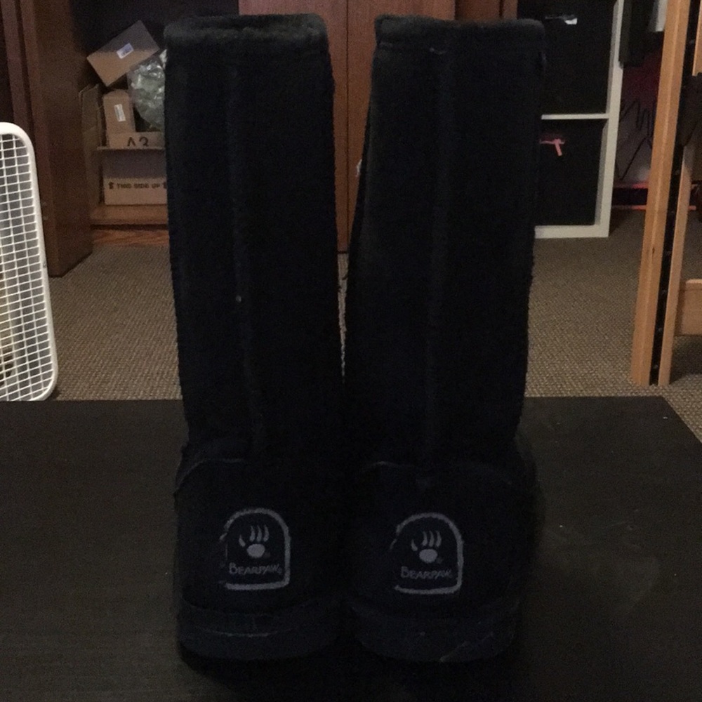 Black Bearpaw Boots